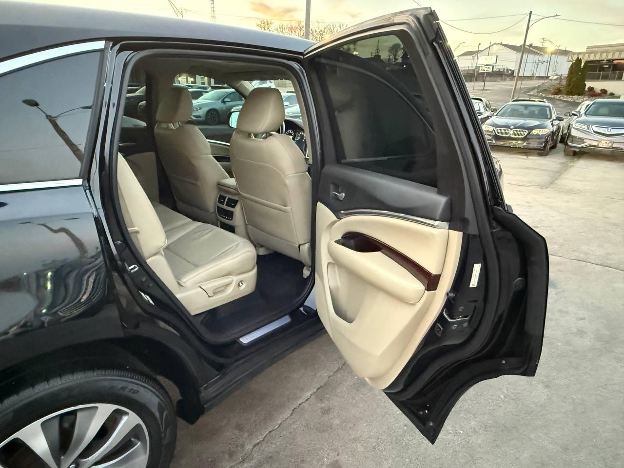 Acura MDX 6-Spd AT w/Tech Package 2014