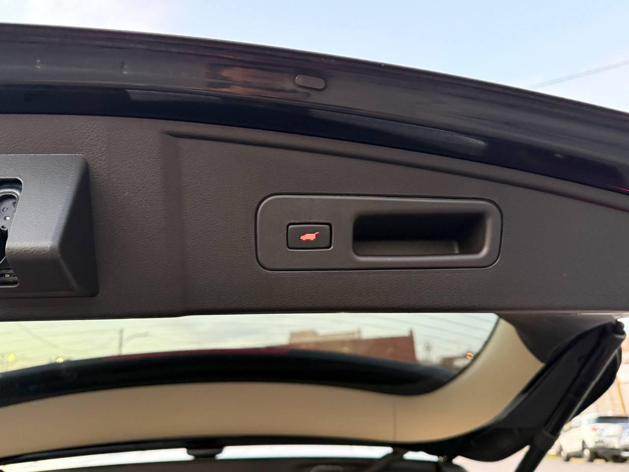 Acura MDX 6-Spd AT w/Tech Package 2014