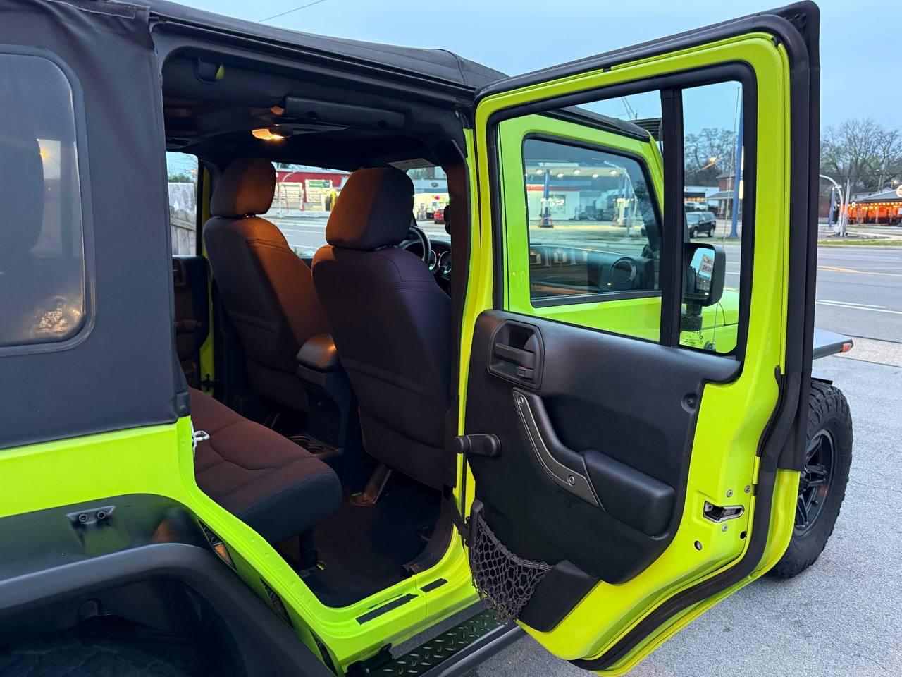 Jeep Wrangler Unlimited Sport 4WD 2013