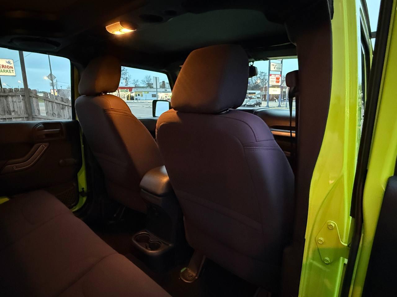 Jeep Wrangler Unlimited Sport 4WD 2013