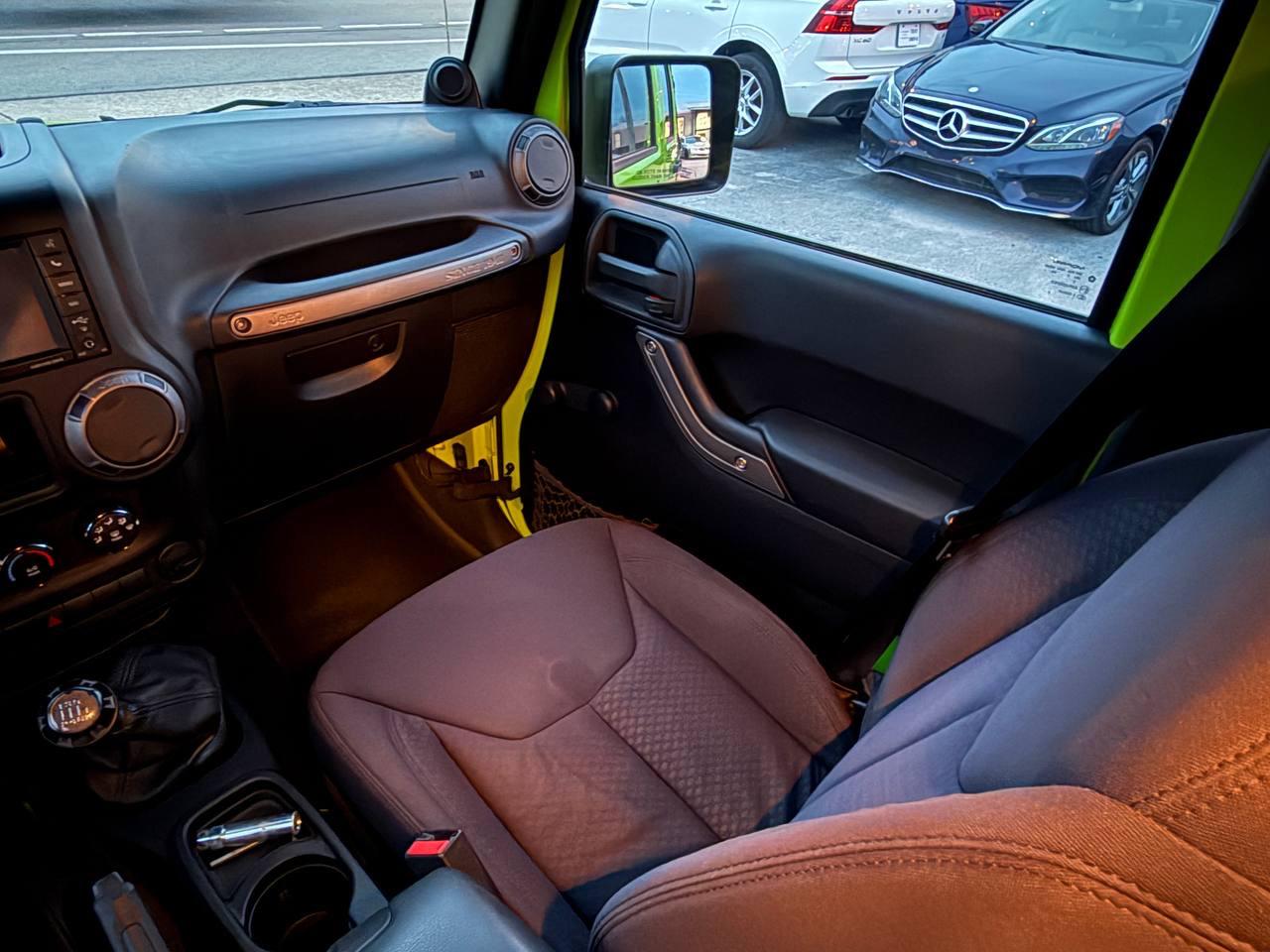 Jeep Wrangler Unlimited Sport 4WD 2013