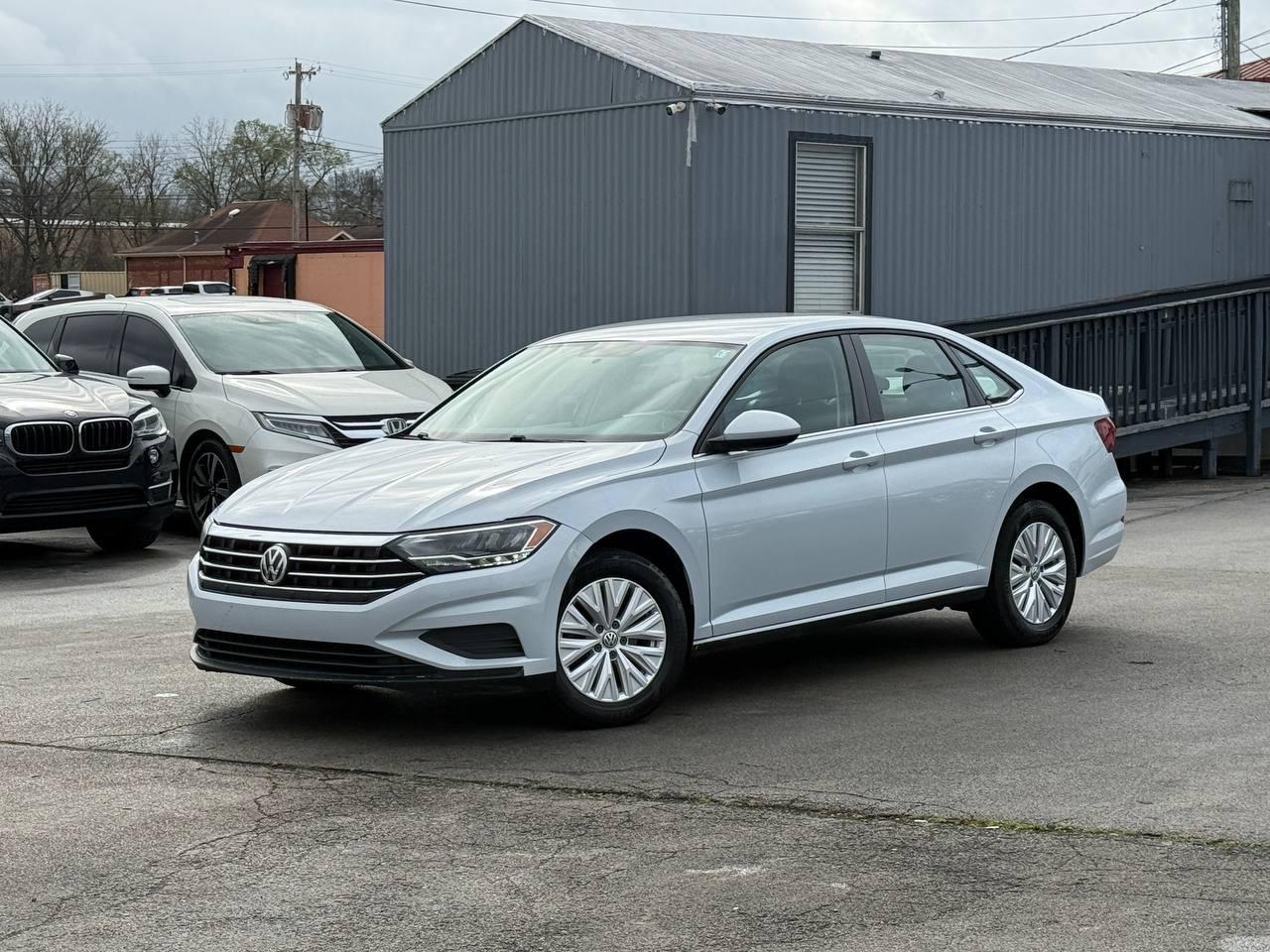 Volkswagen Jetta 1.4T S 6A 2019