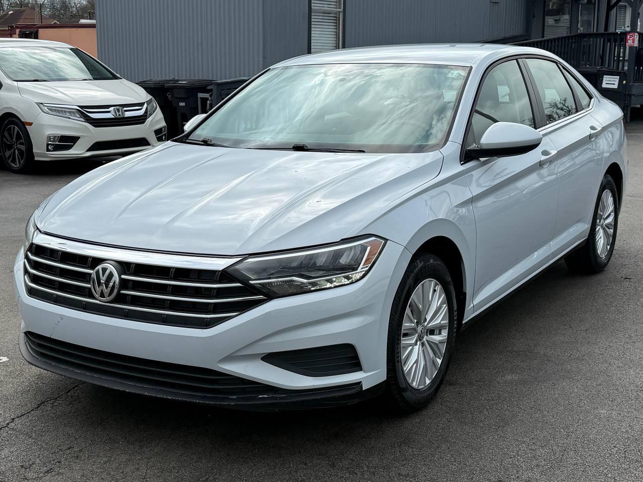 Volkswagen Jetta 1.4T S 6A 2019