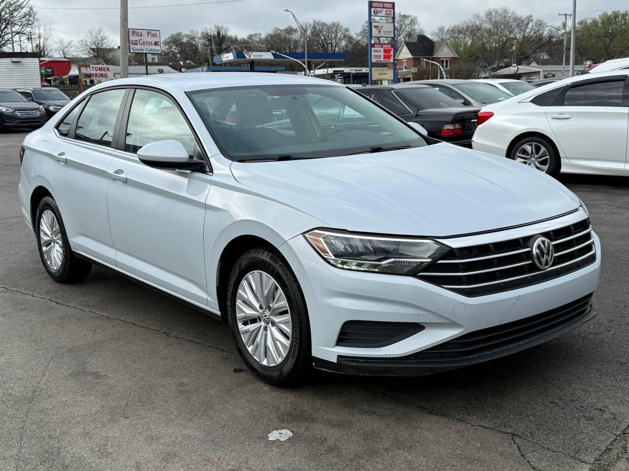 Volkswagen Jetta 1.4T S 6A 2019