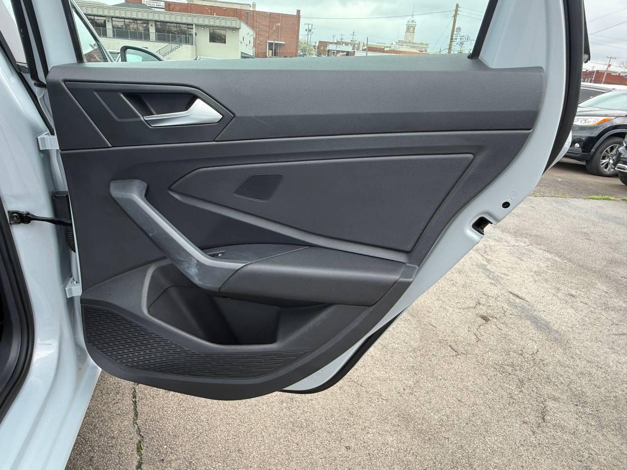 Volkswagen Jetta 1.4T S 6A 2019