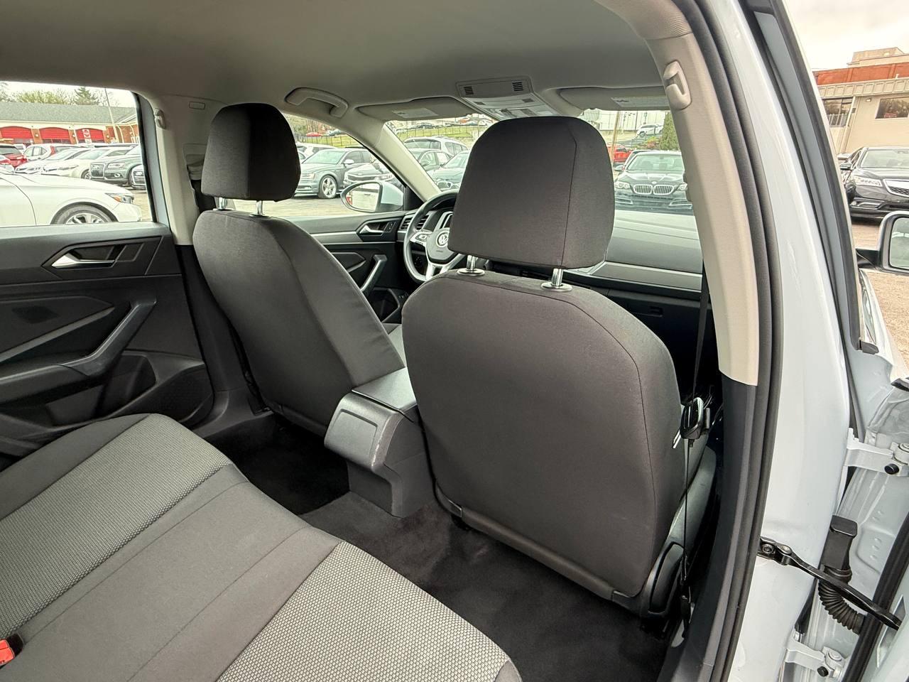 Volkswagen Jetta 1.4T S 6A 2019