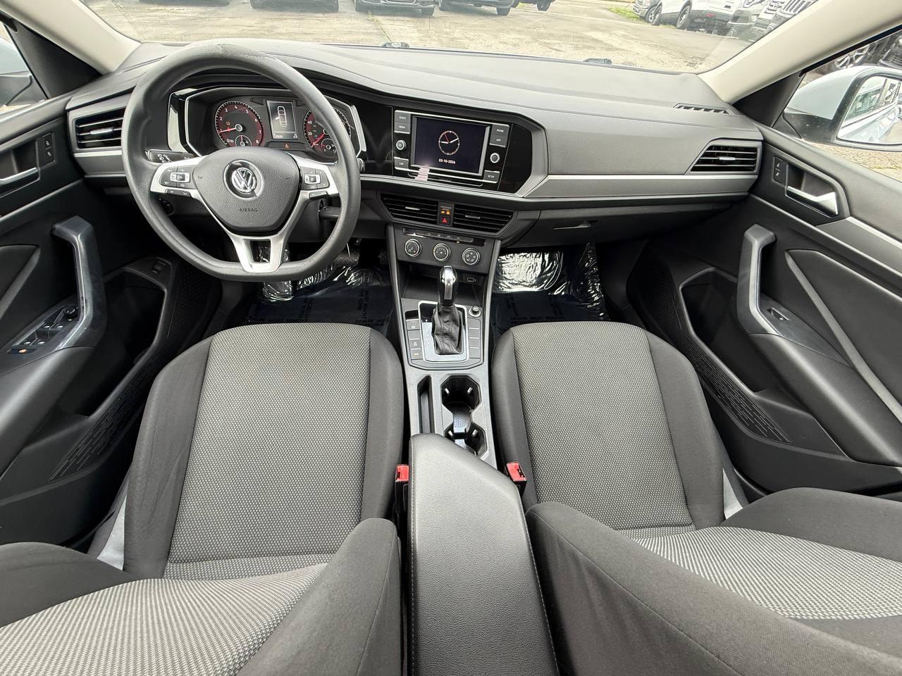 Volkswagen Jetta 1.4T S 6A 2019