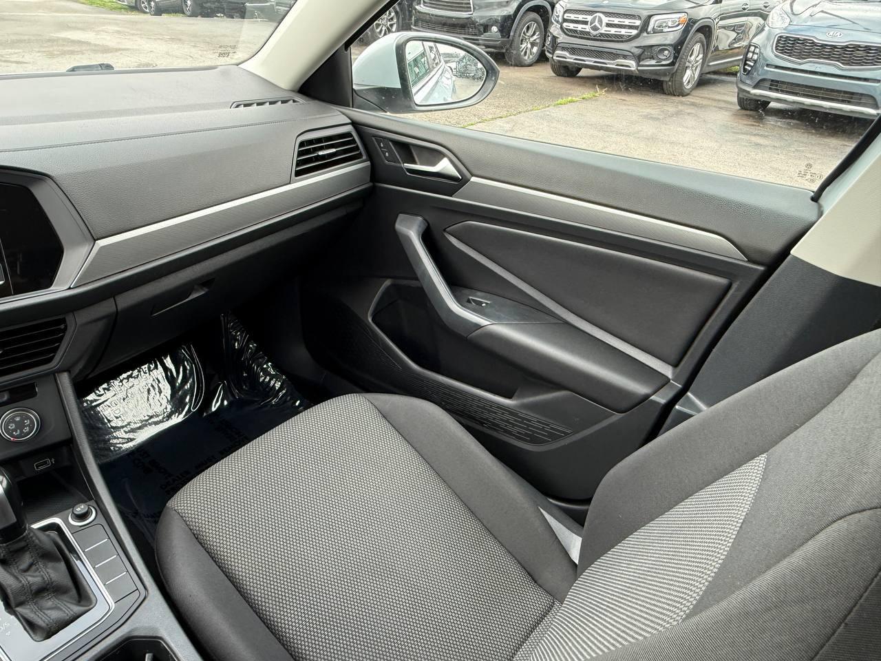 Volkswagen Jetta 1.4T S 6A 2019