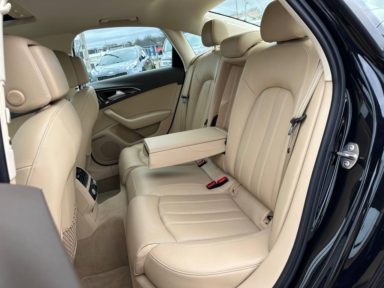 Audi A6 3.0T quattro Tiptronic 2012