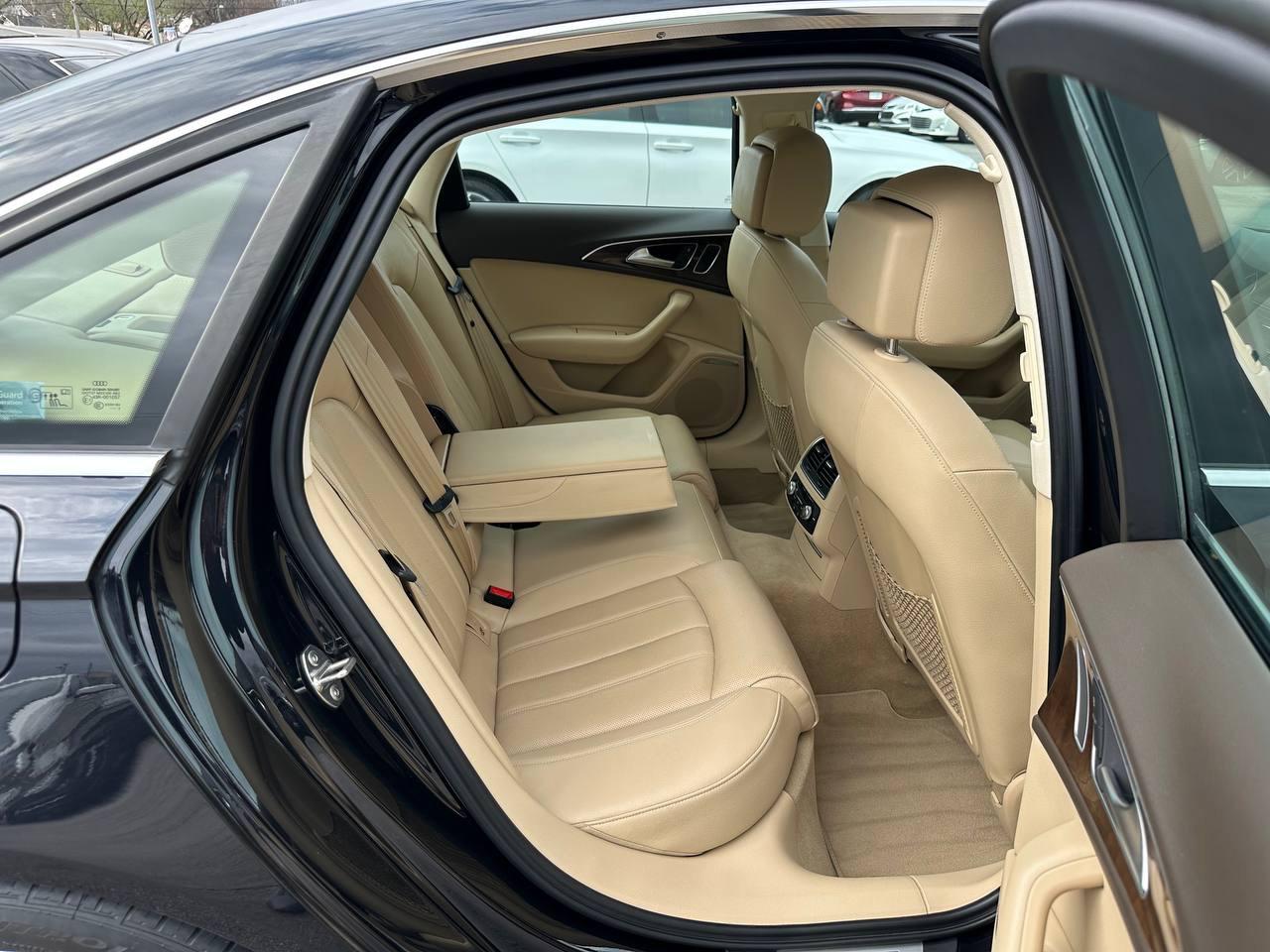 Audi A6 3.0T quattro Tiptronic 2012