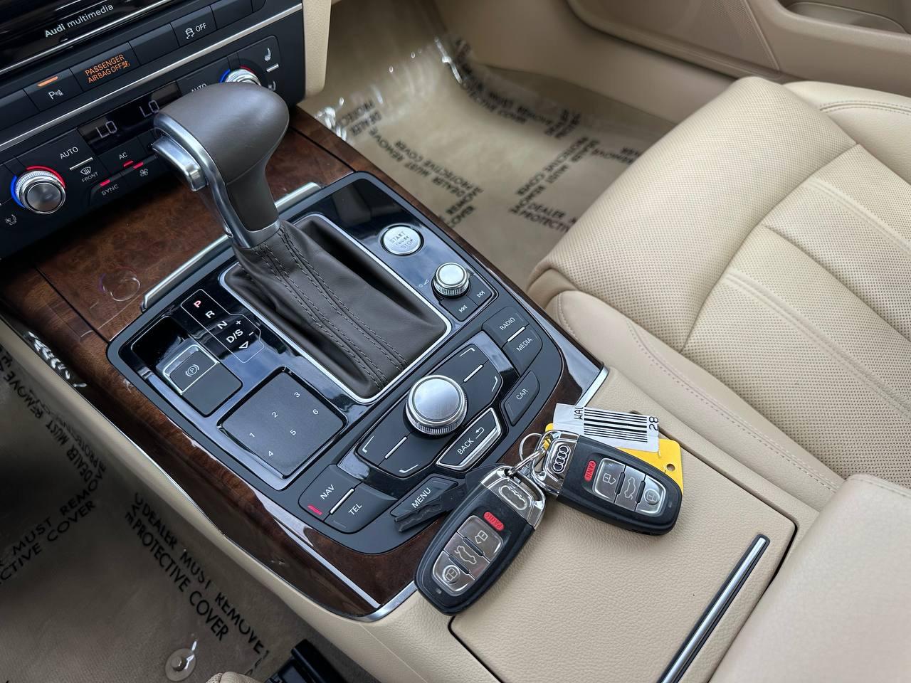 Audi A6 3.0T quattro Tiptronic 2012