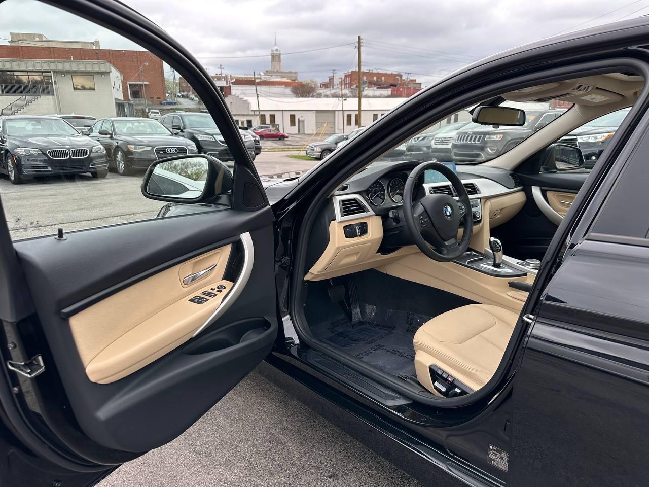 BMW 3-Series 320i xDrive Sedan 2018