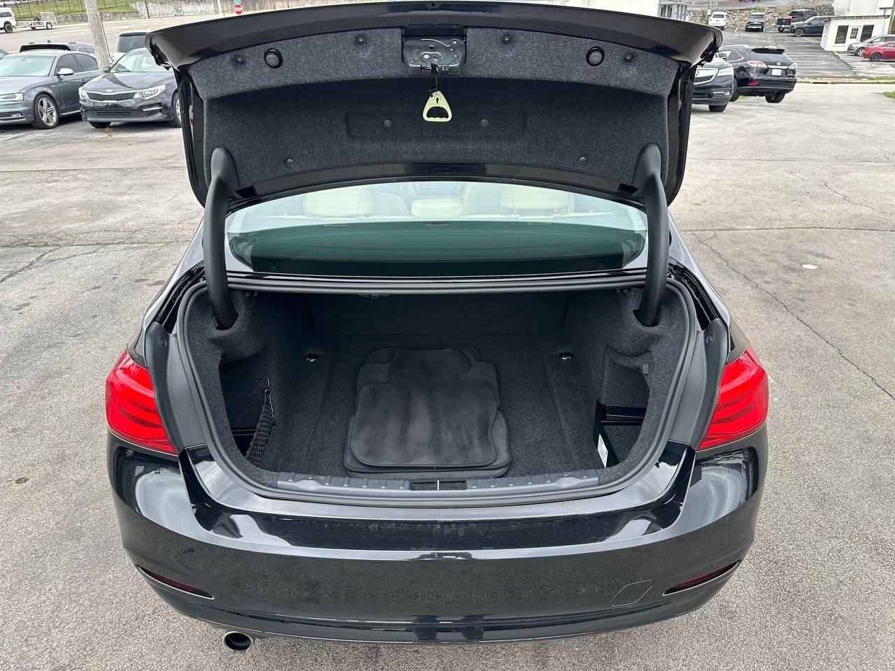 BMW 3-Series 320i xDrive Sedan 2018