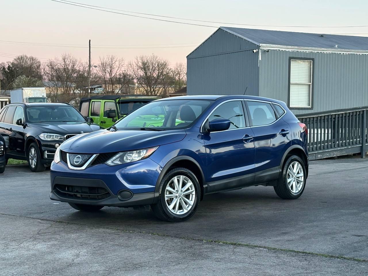 Nissan Rogue Sport S 2018