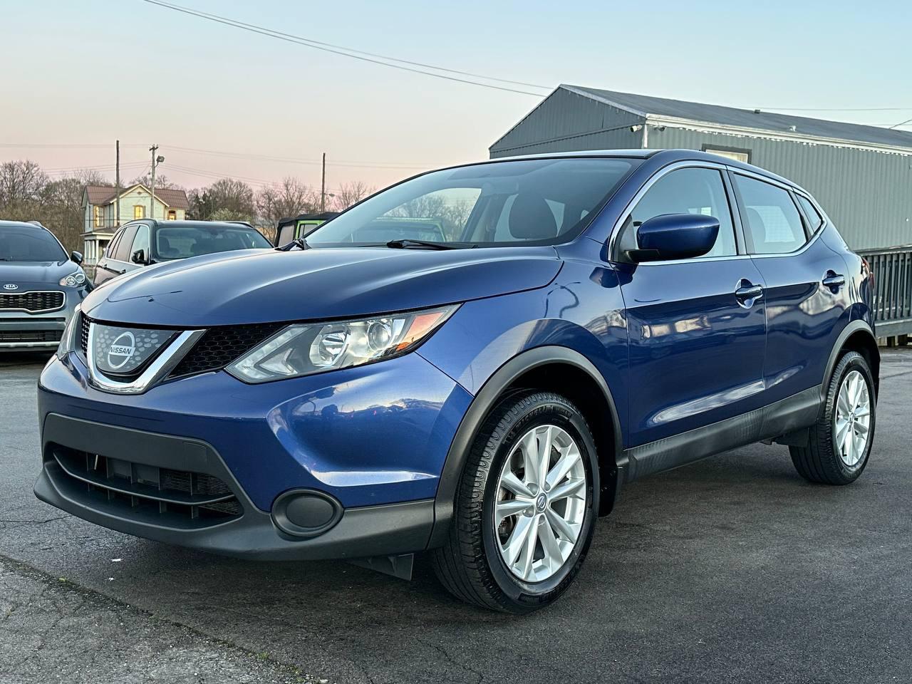 Nissan Rogue Sport S 2018