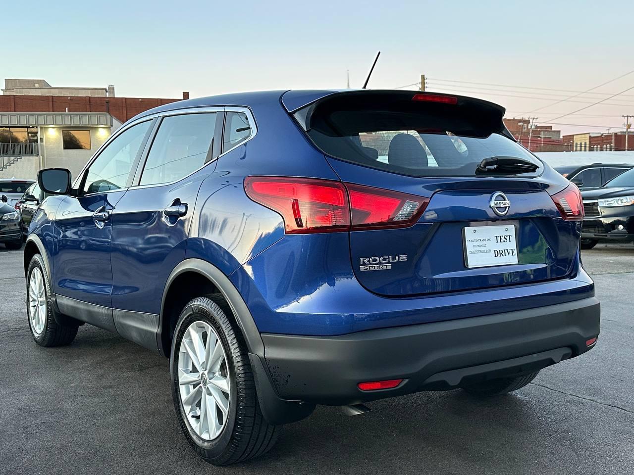 Nissan Rogue Sport S 2018