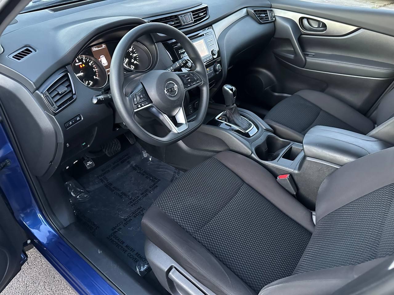 Nissan Rogue Sport S 2018