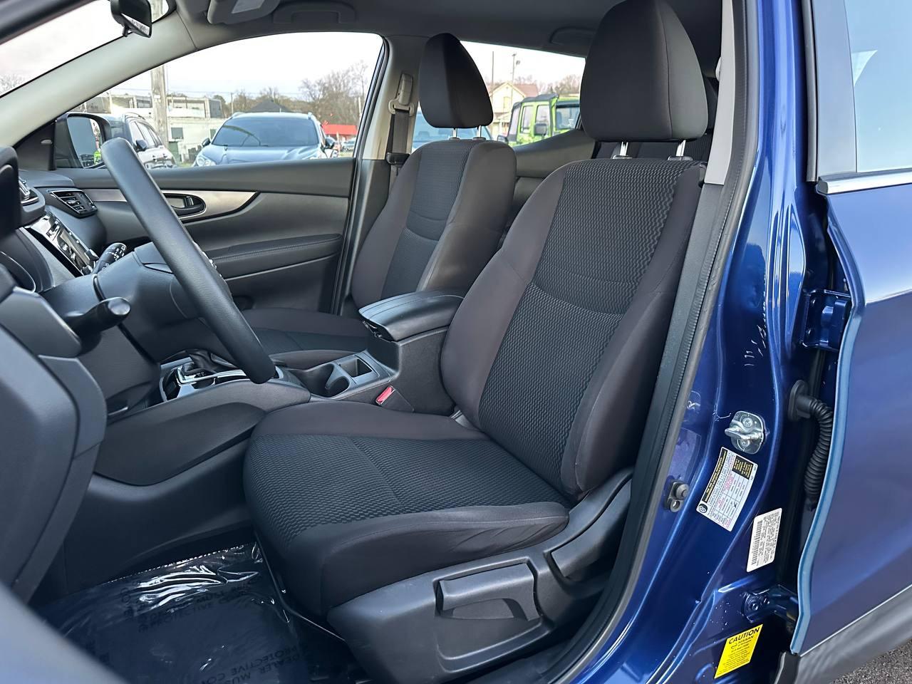 Nissan Rogue Sport S 2018