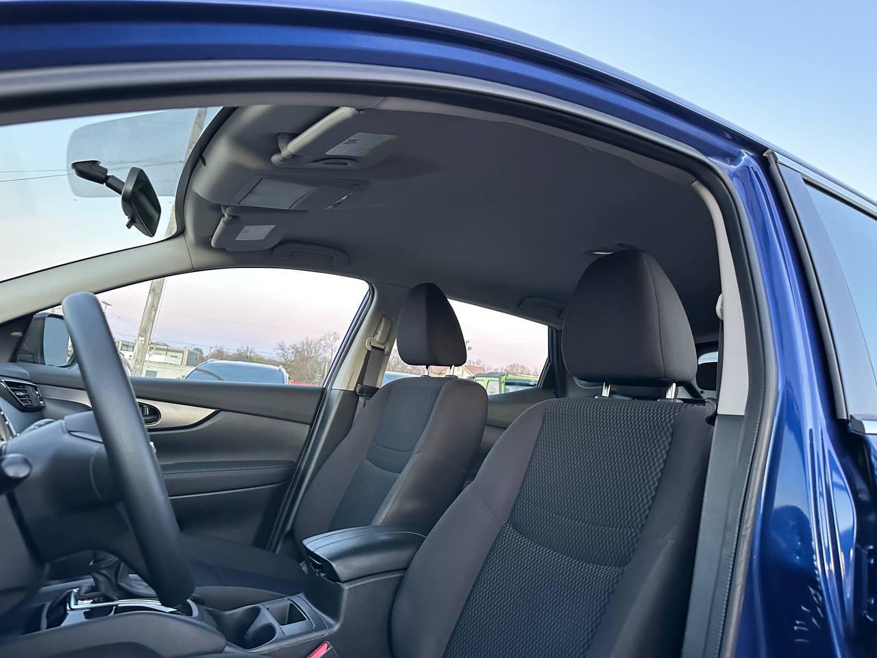 Nissan Rogue Sport S 2018