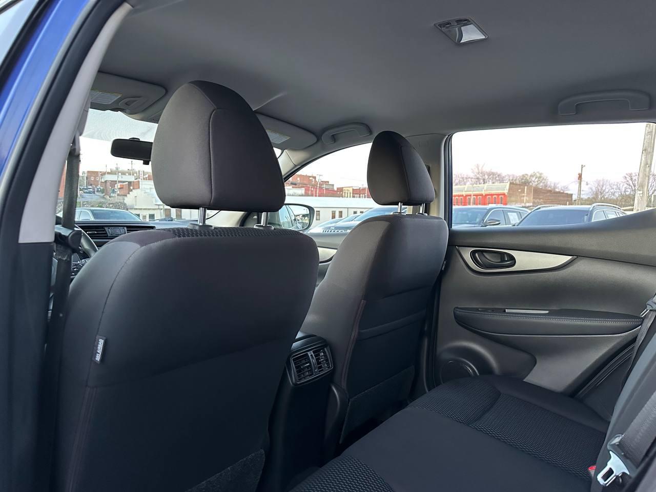 Nissan Rogue Sport S 2018