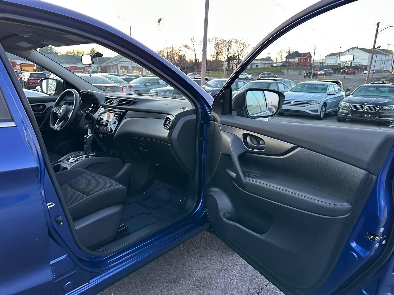 Nissan Rogue Sport S 2018