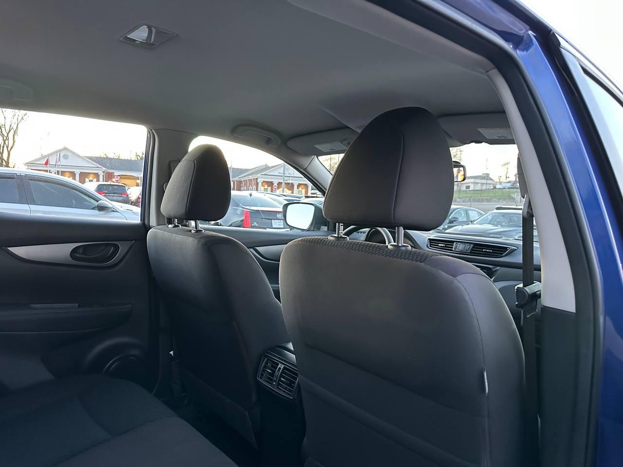 Nissan Rogue Sport S 2018