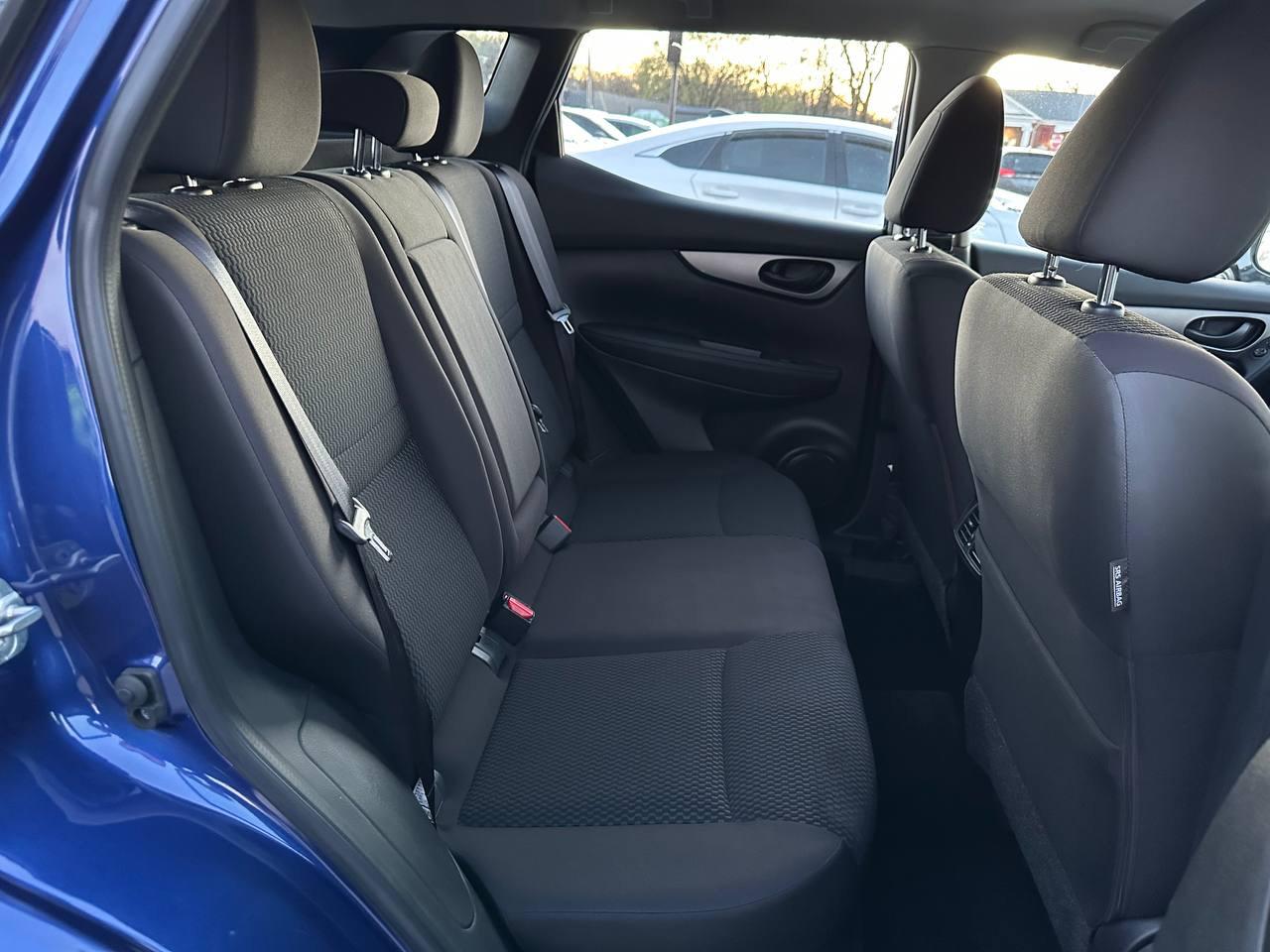 Nissan Rogue Sport S 2018