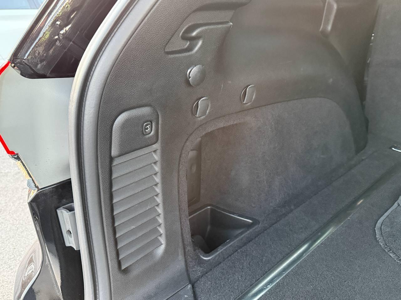 Jeep Grand Cherokee Overland 4WD 2014