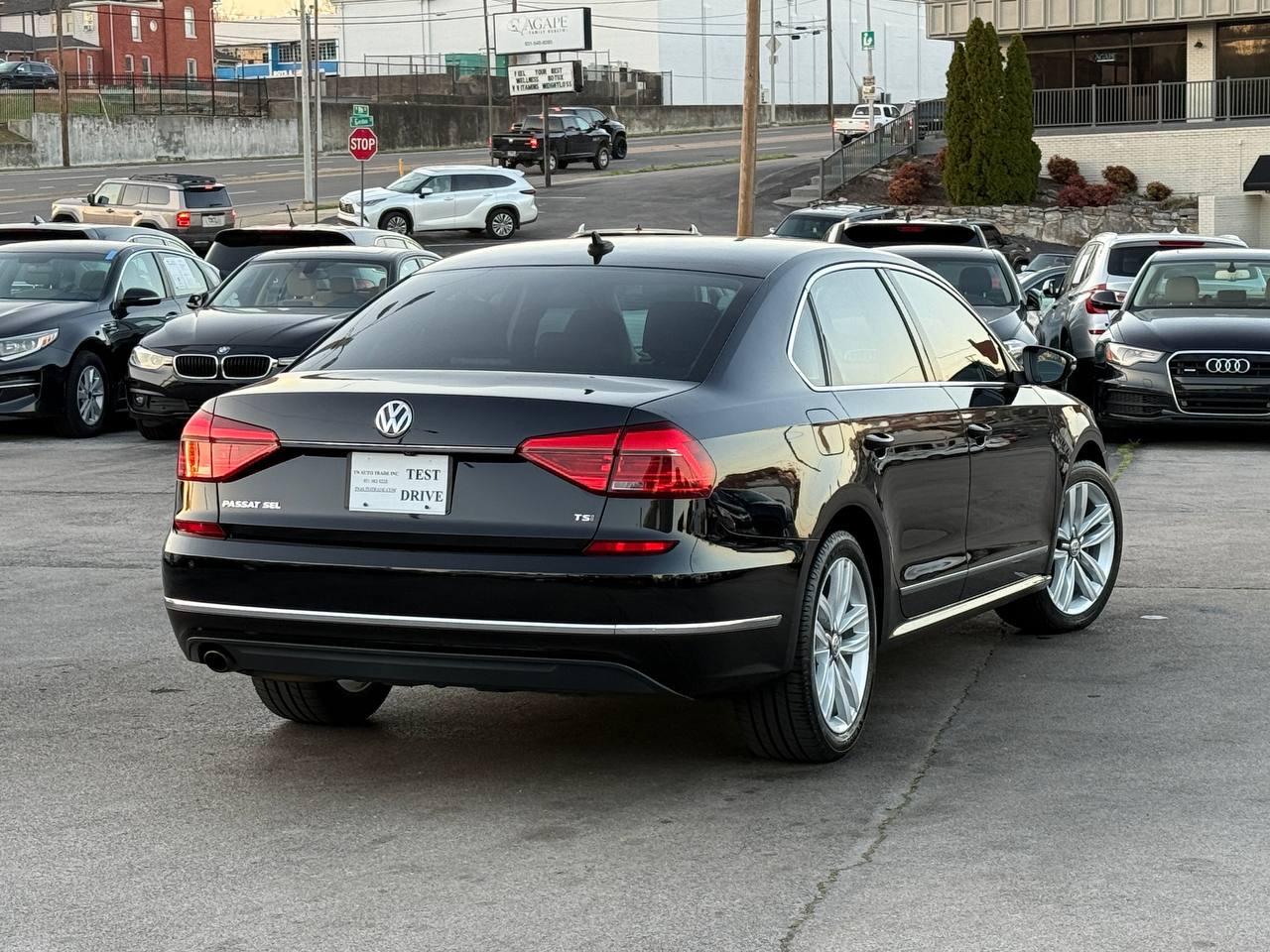 Volkswagen Passat SEL Premium 6A 2016