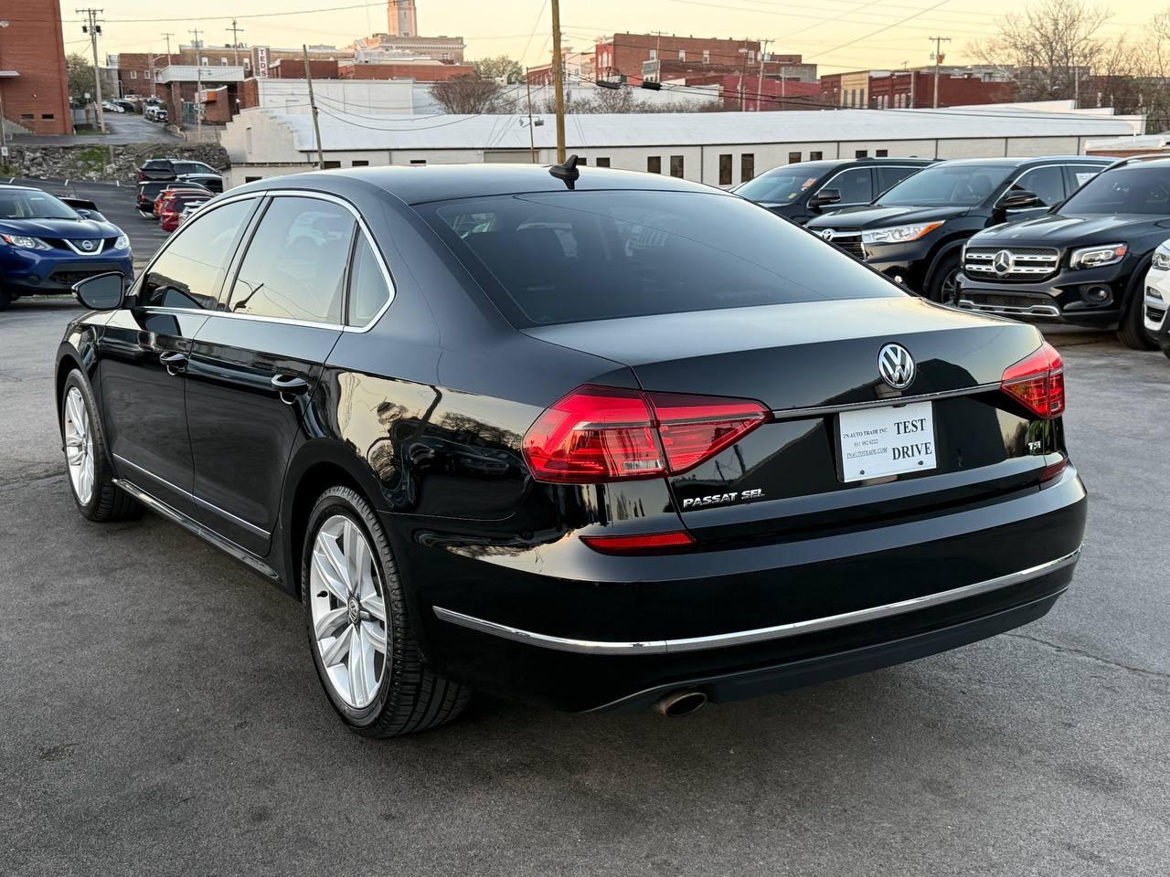 Volkswagen Passat SEL Premium 6A 2016
