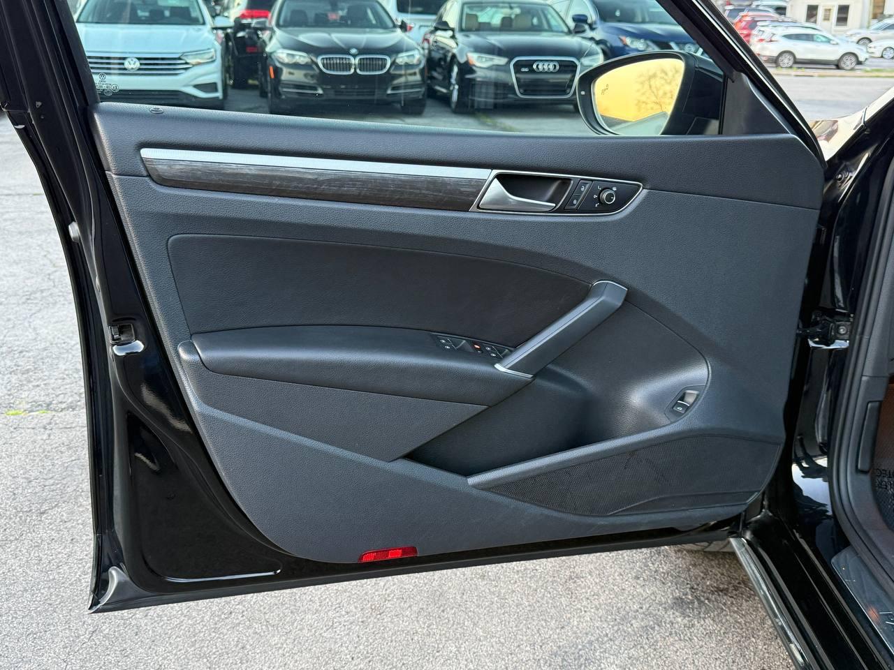 Volkswagen Passat SEL Premium 6A 2016