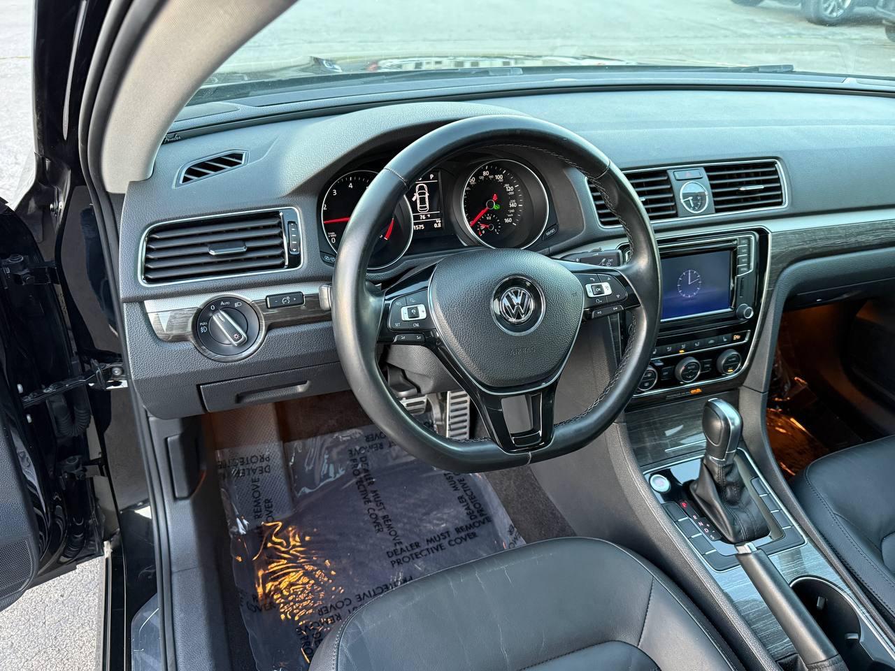 Volkswagen Passat SEL Premium 6A 2016