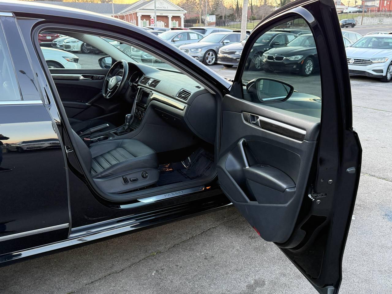 Volkswagen Passat SEL Premium 6A 2016