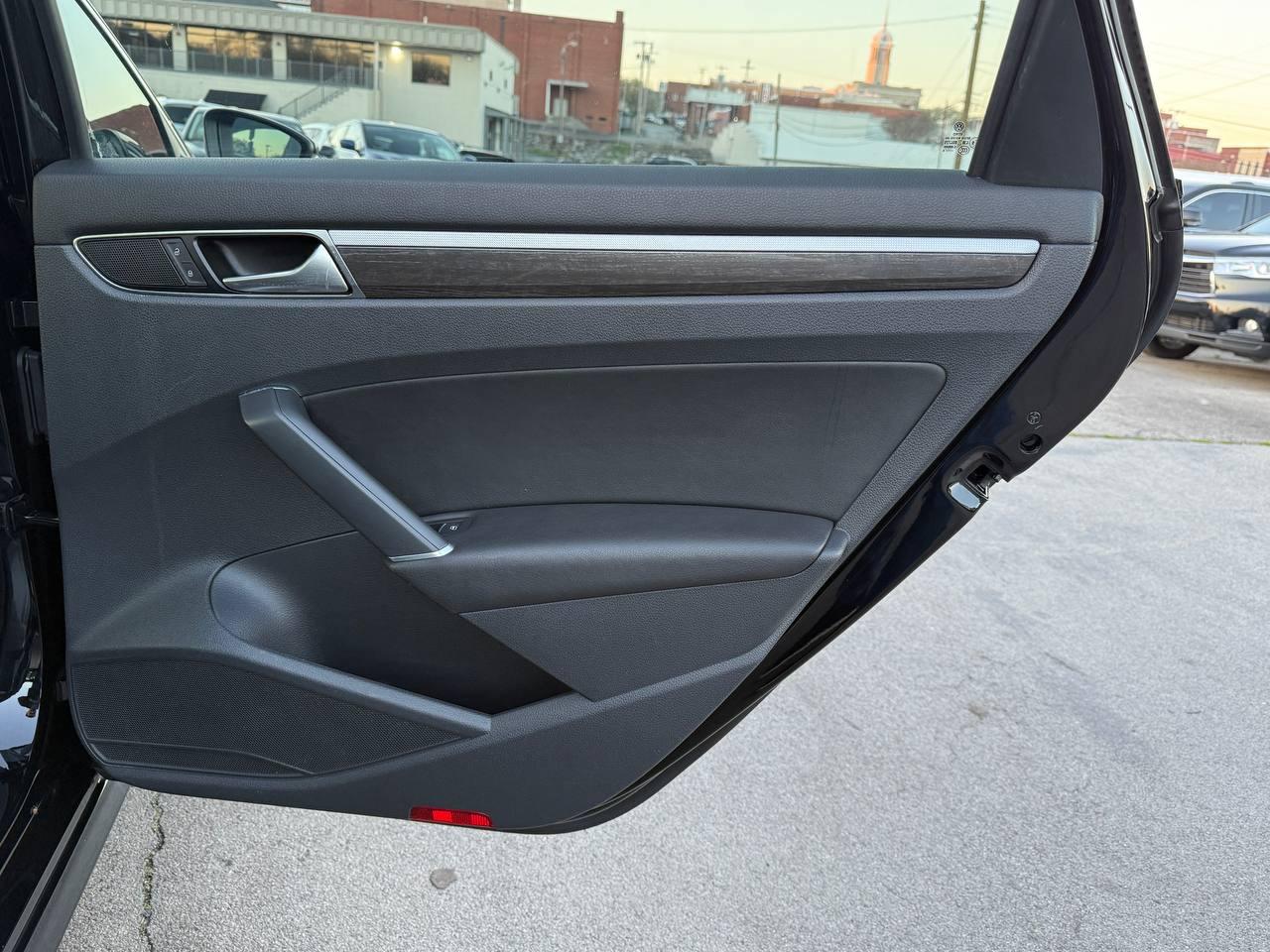 Volkswagen Passat SEL Premium 6A 2016