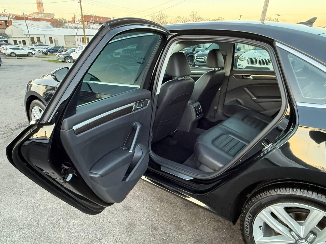 Volkswagen Passat SEL Premium 6A 2016