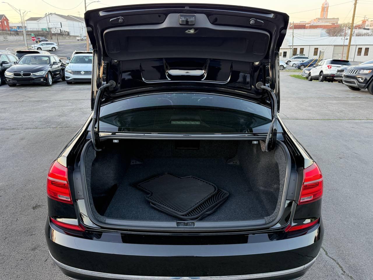 Volkswagen Passat SEL Premium 6A 2016