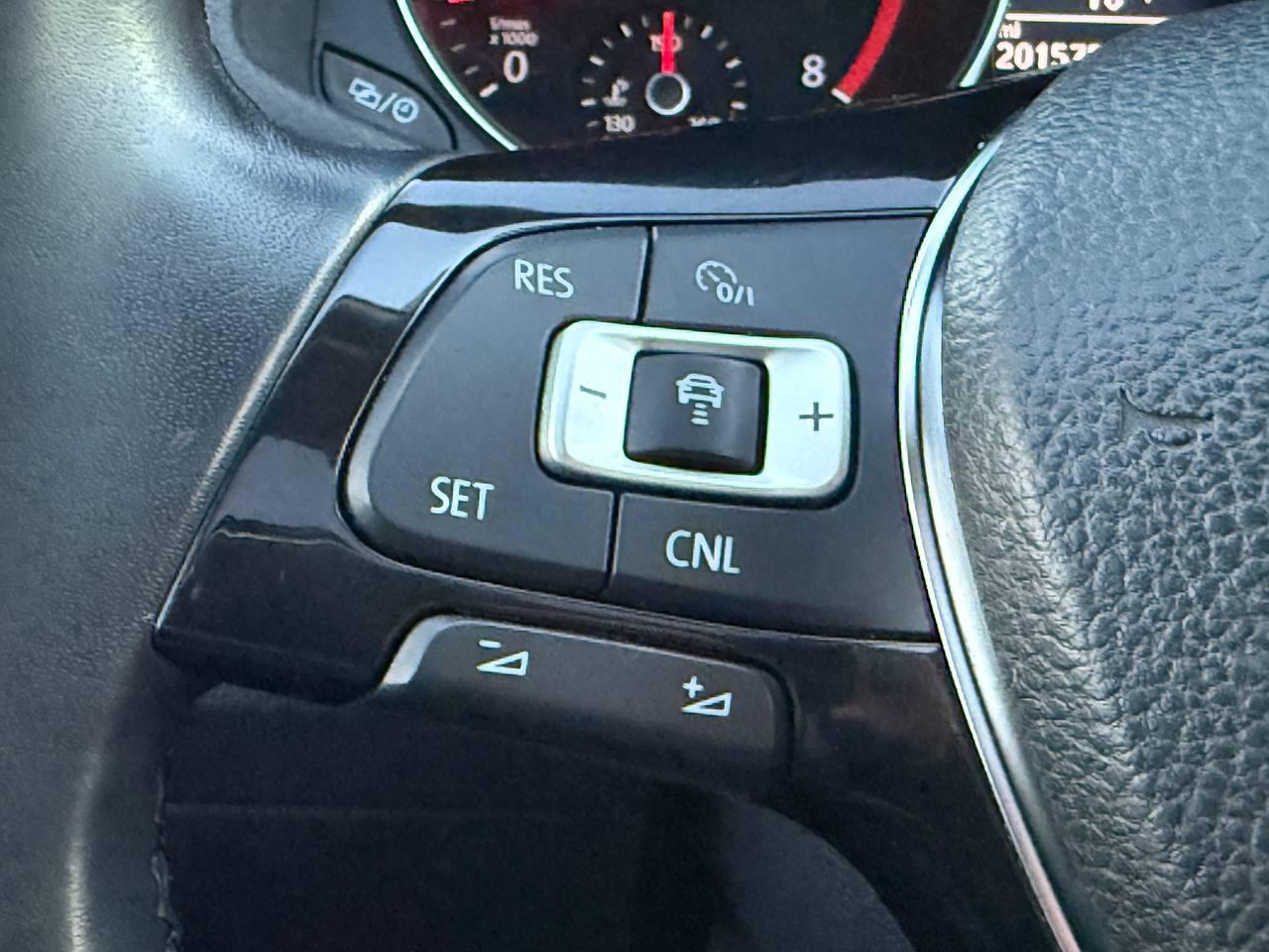 Volkswagen Passat SEL Premium 6A 2016