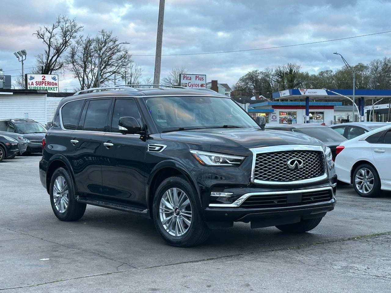 Infiniti QX80 LUXE 2019