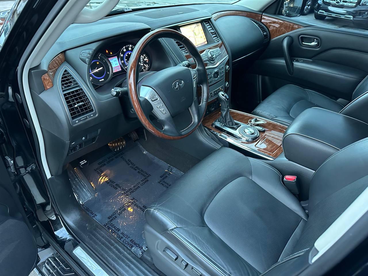 Infiniti QX80 LUXE 2019