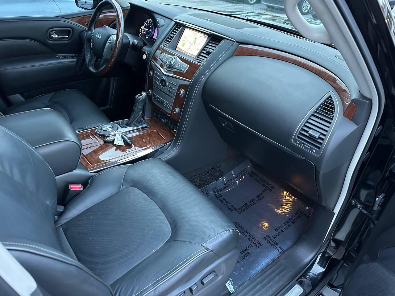 Infiniti QX80 LUXE 2019