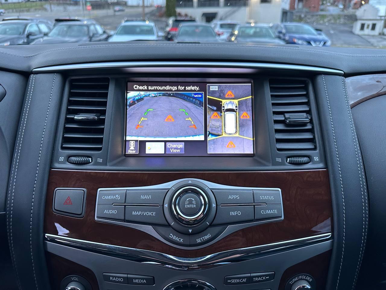 Infiniti QX80 LUXE 2019