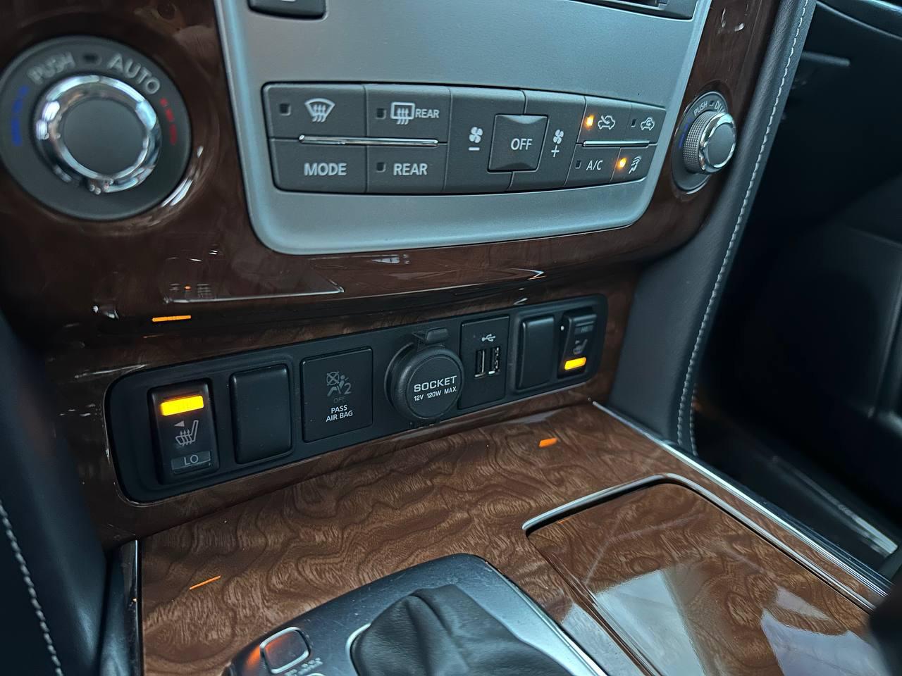 Infiniti QX80 LUXE 2019