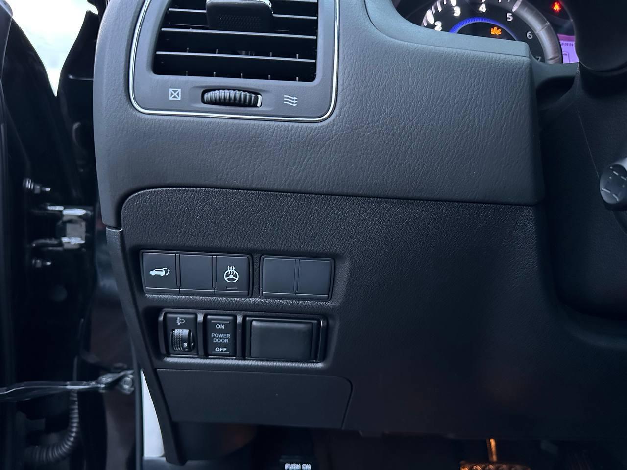 Infiniti QX80 LUXE 2019