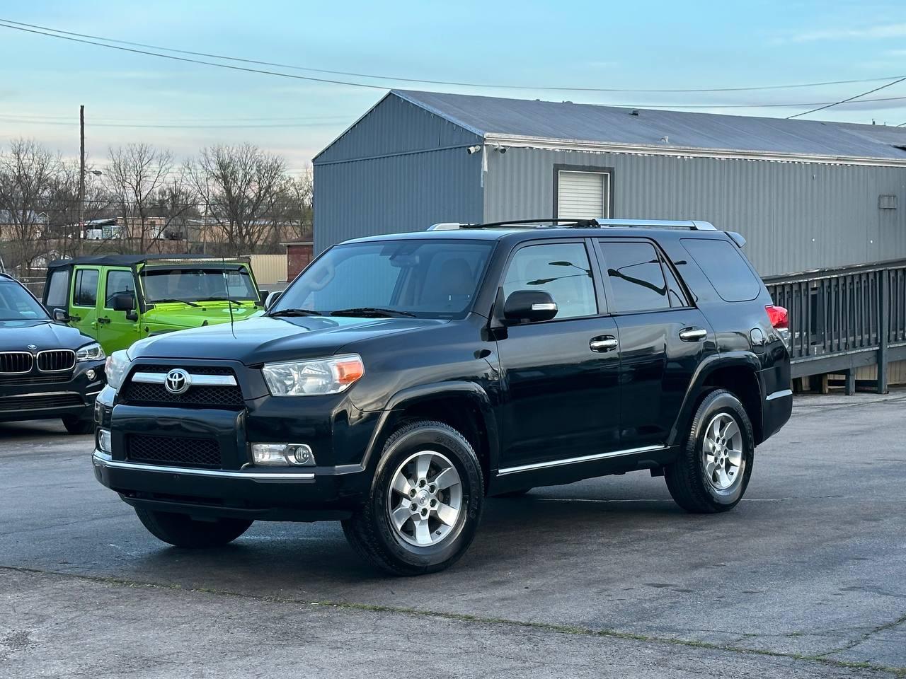 Toyota 4Runner SR5 4WD 2011