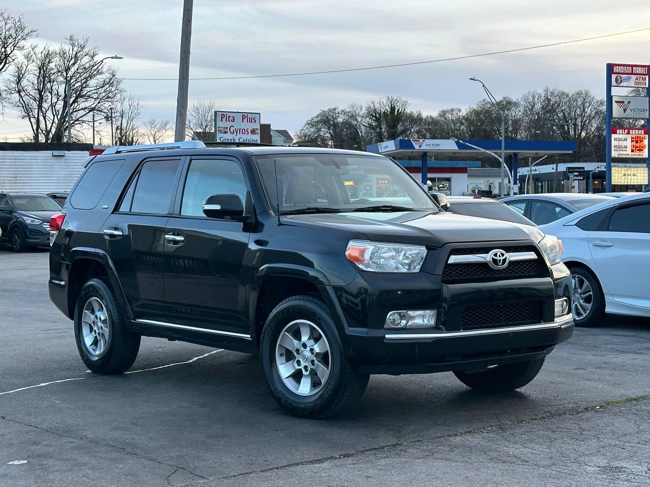 Toyota 4Runner SR5 4WD 2011