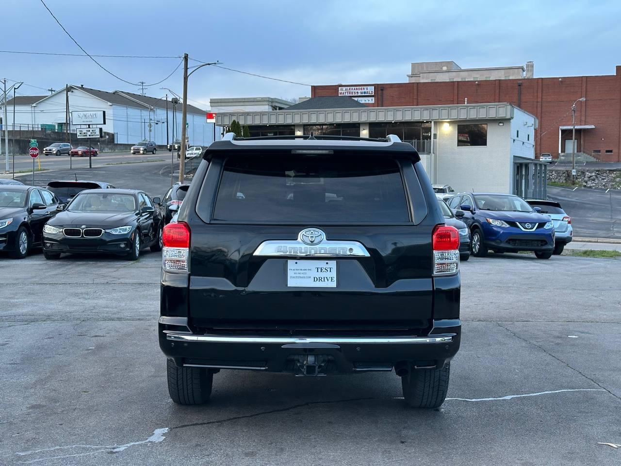 Toyota 4Runner SR5 4WD 2011