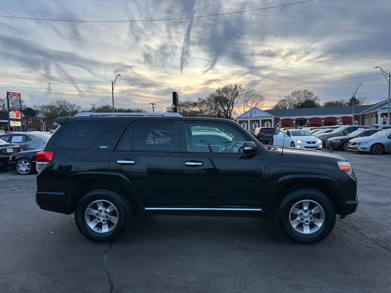 Toyota 4Runner SR5 4WD 2011