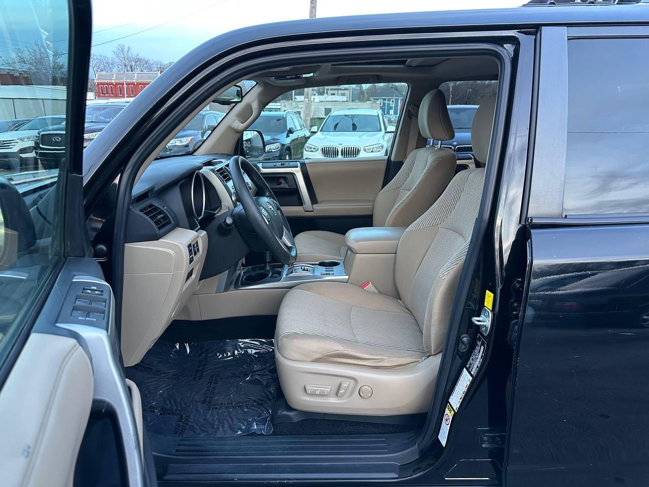 Toyota 4Runner SR5 4WD 2011