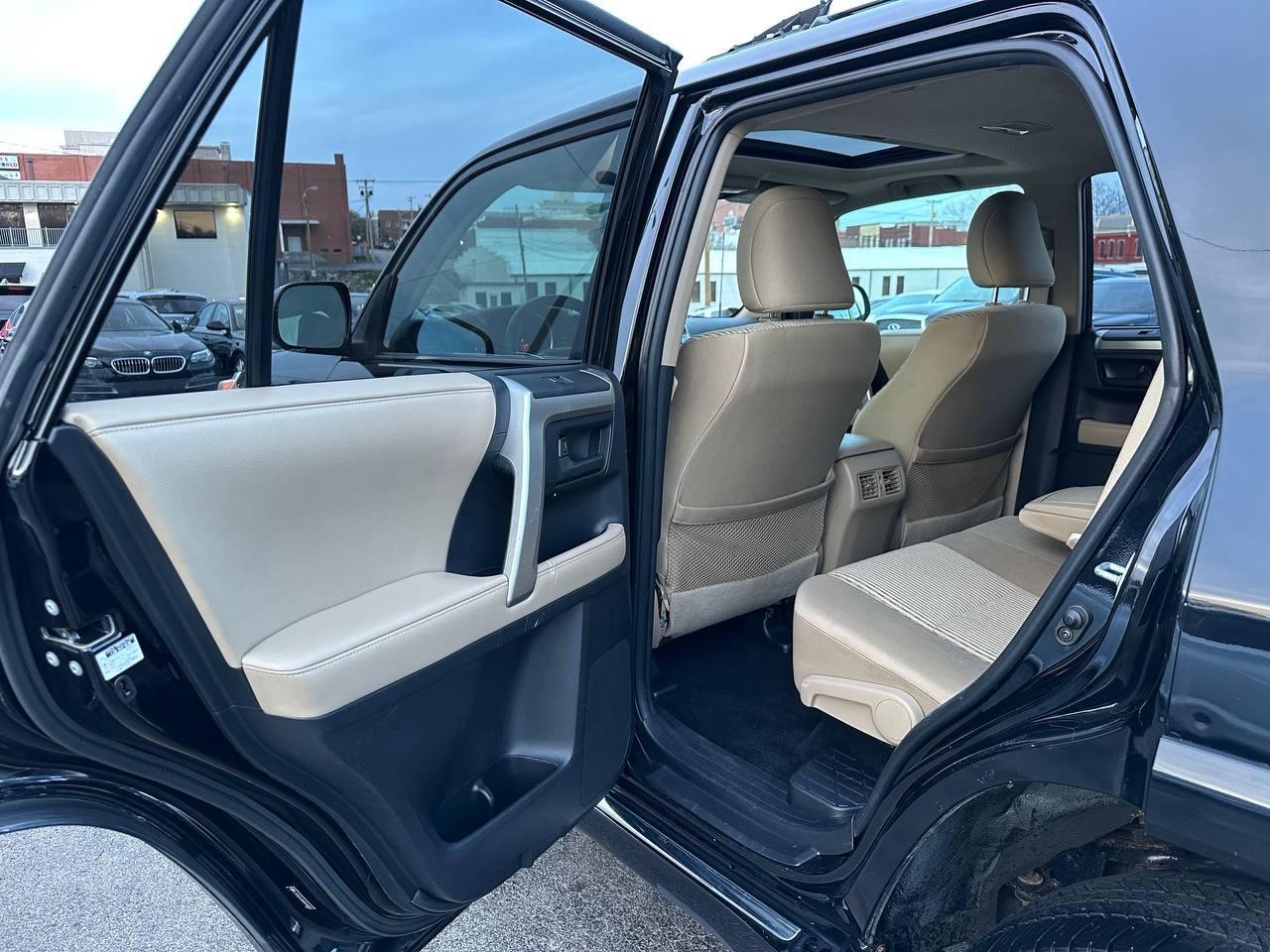 Toyota 4Runner SR5 4WD 2011