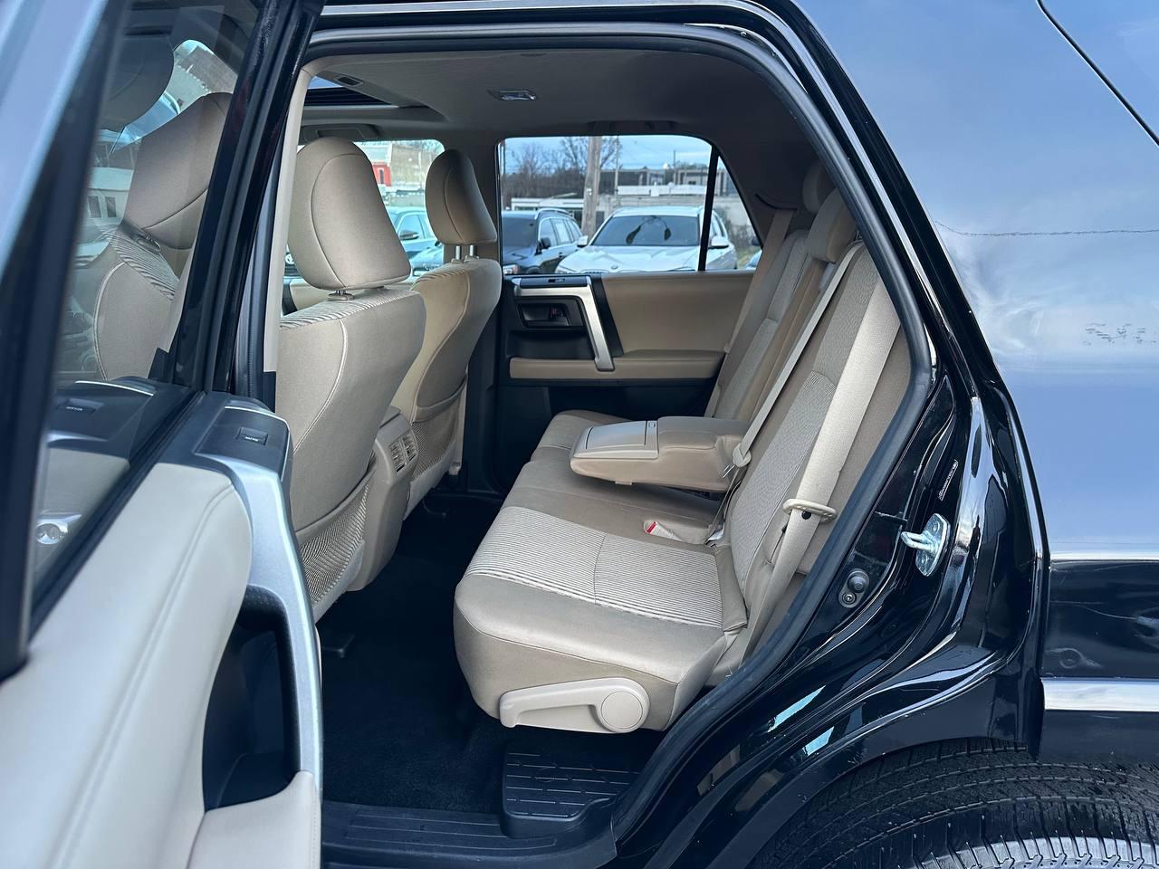 Toyota 4Runner SR5 4WD 2011